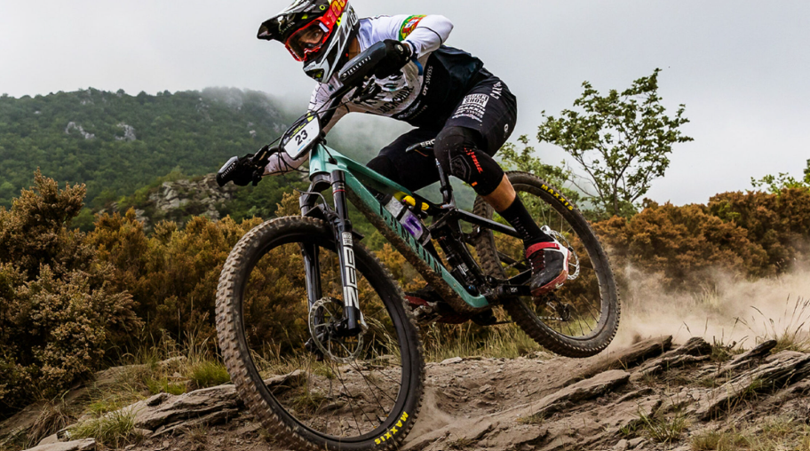 Enduro mountain bike